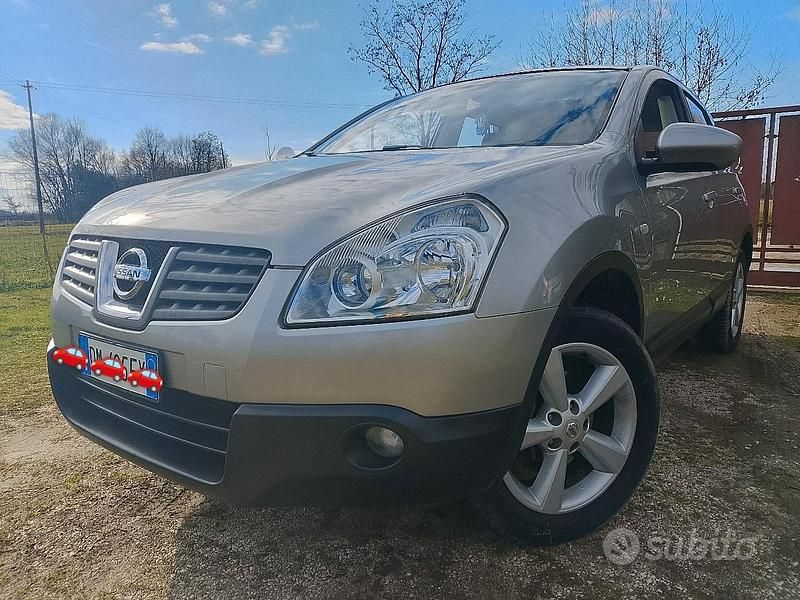 Usata Nissan Qashqai Tekna 106 CV (77 kW) 2007 Grigio SUV