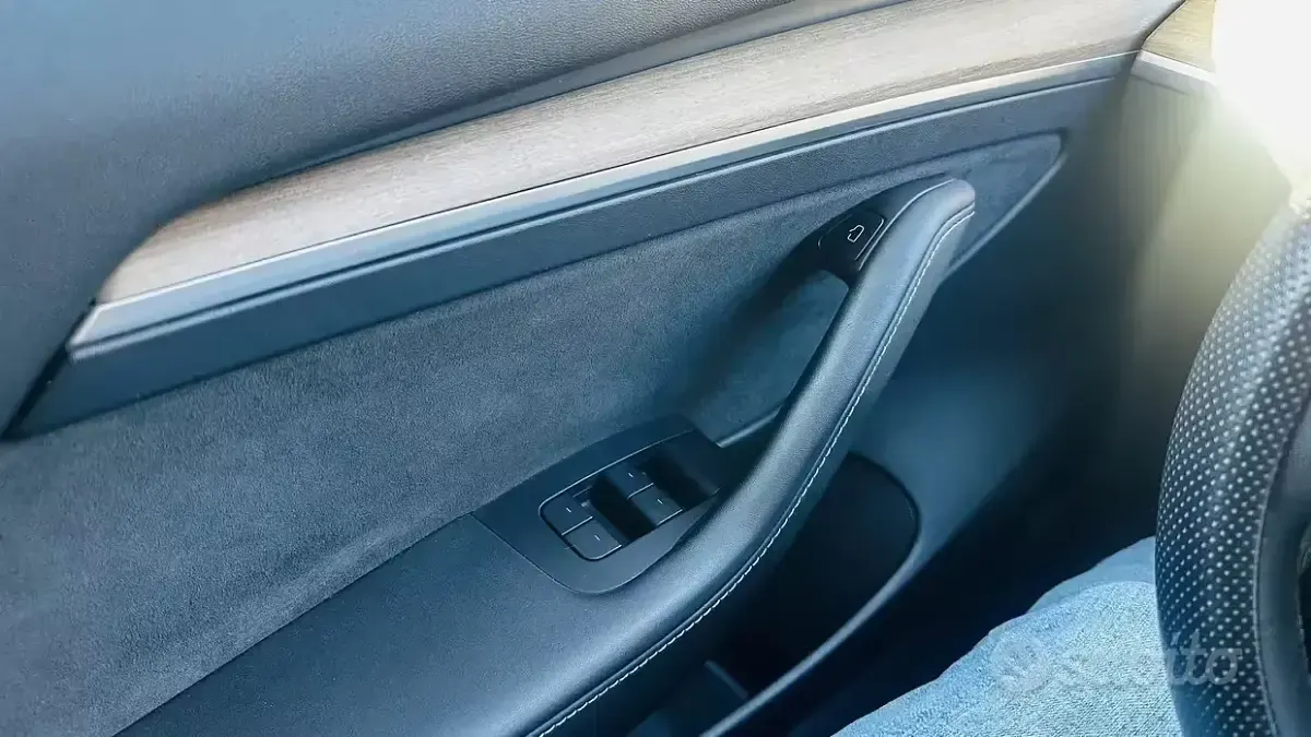 Usata Tesla Model 3 Long Range AWD 152 kW (208 CV) 2021 Bianco Berlina