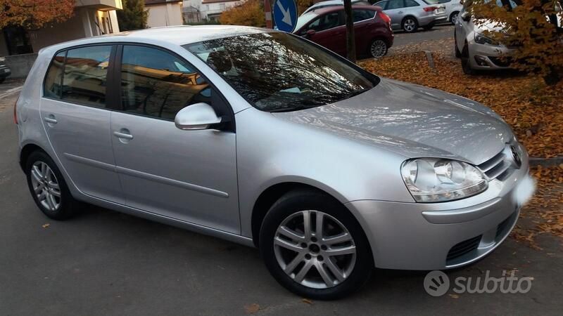 Usata VW Golf V 105 CV (77 kW) 2007 Grigio Berlina