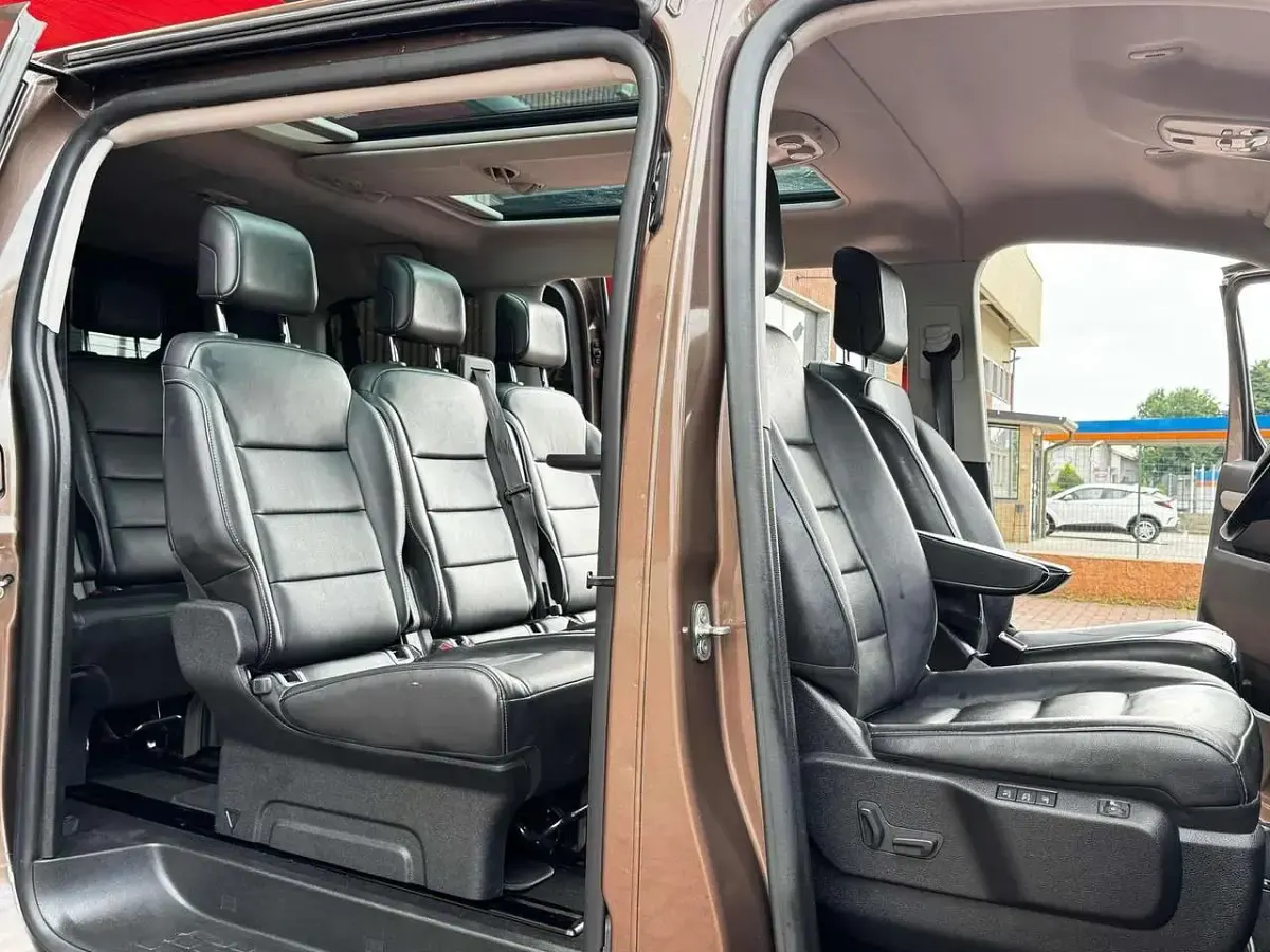 Usata Toyota Proace 177 CV (130 kW) 2021 Marrone Monovolume