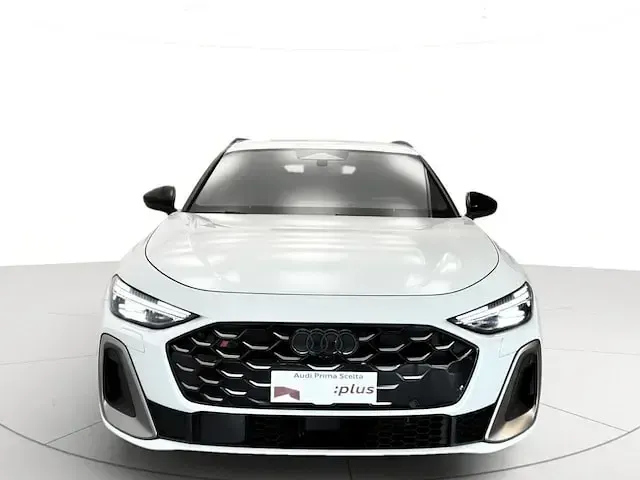 Usata Audi S5 Sport 367 CV (269 kW) 2025 Bianco ghiacciaio metallizzato Station wagon