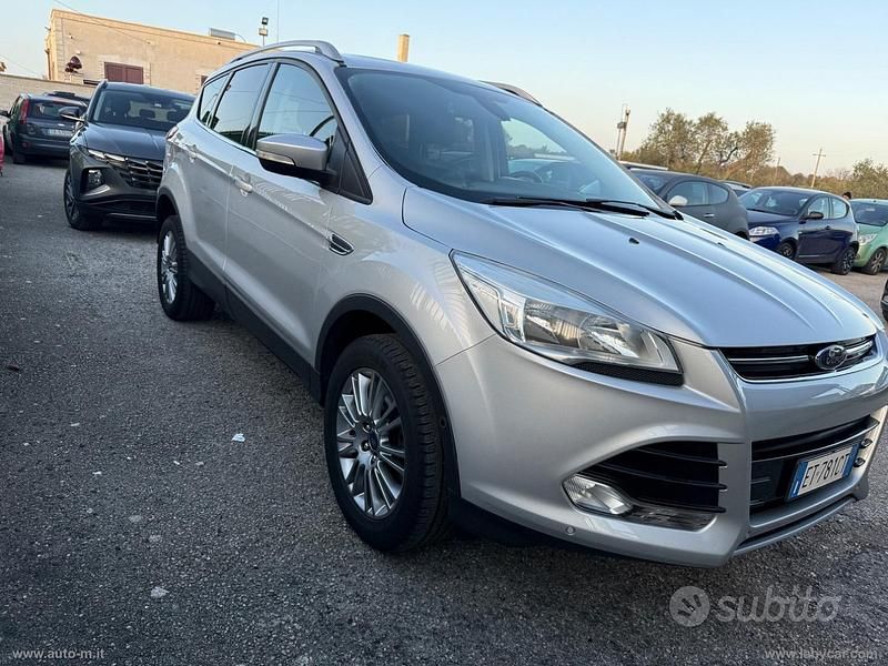 Usata Ford Kuga Titanium 140 CV (102 kW) 2013 Argento SUV
