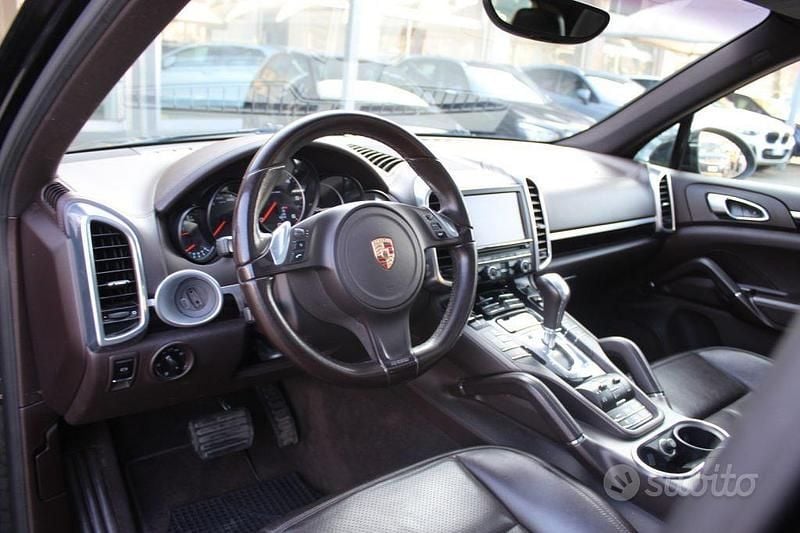 Usata Porsche Cayenne 245 CV (180 kW) 2013 Nero SUV