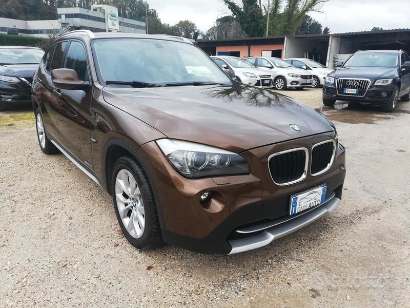 Usata BMW X1 143 CV (105 kW) 2011 Marrone SUV
