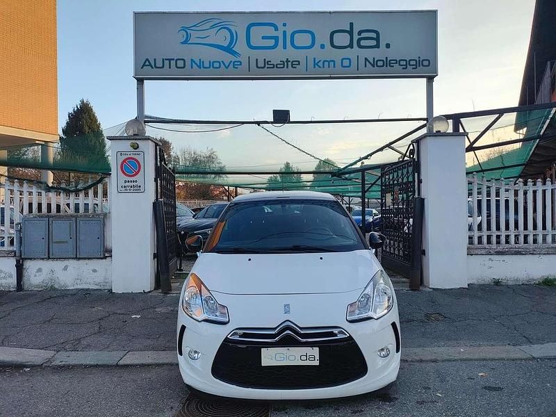 Usata DS Automobiles DS3 Chic 82 CV (60 kW) 2013 Bianco Berlina