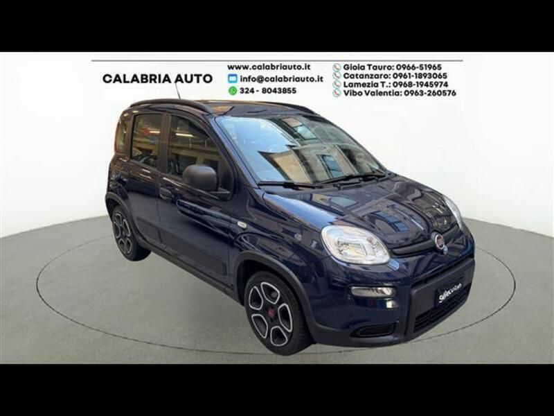 Usata Fiat Panda City Life 69 CV (50 kW) 2021 Blu Utilitaria
