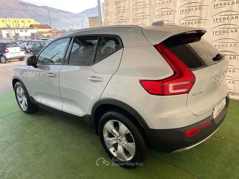 Usata Volvo XC40 Momentum 150 CV (110 kW) 2020 Grigio SUV