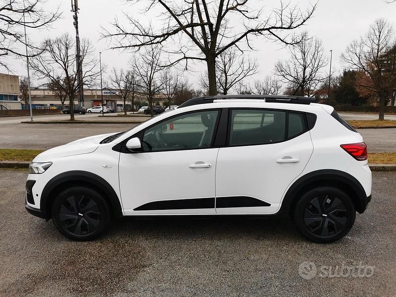 Usata Dacia Sandero Expression 101 CV (74 kW) 2025 Bianco Berlina