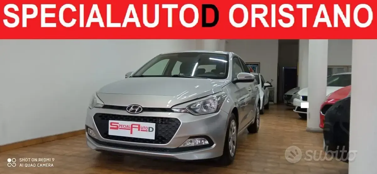 Usata Hyundai i20 75 CV (55 kW) 2016 Grigio Berlina