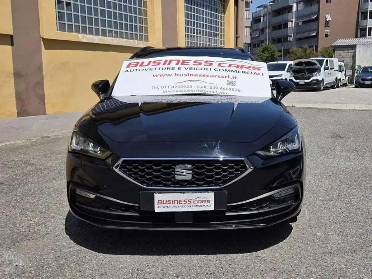 Usata Seat Leon Style 116 CV (85 kW) 2023 Nero Station wagon