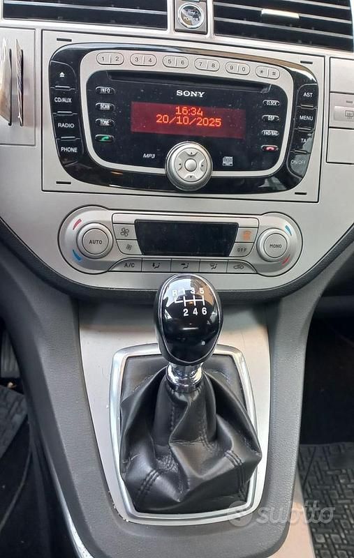 Usata Ford Kuga Titanium 136 CV (100 kW) 2010 Grigio SUV