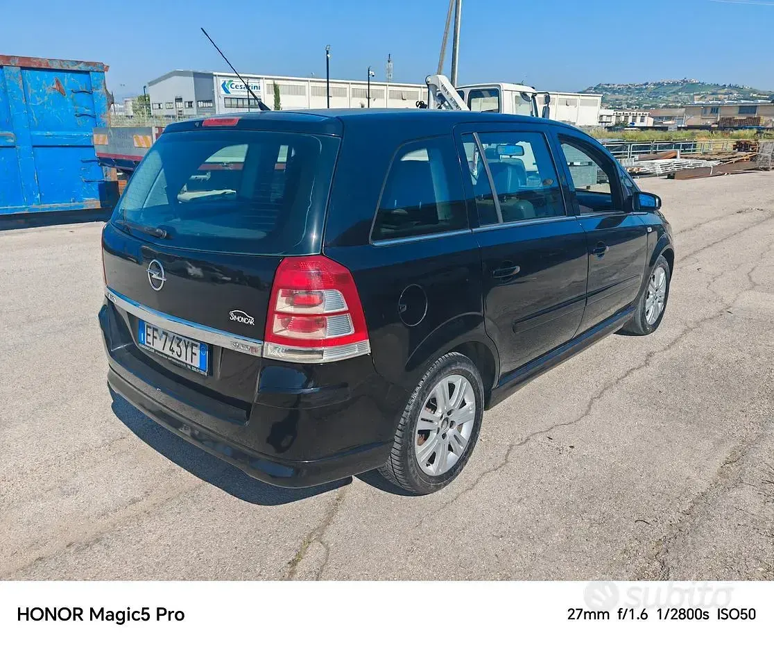 Usata Opel Zafira Cosmo 150 CV (110 kW) 2010 Nero Monovolume
