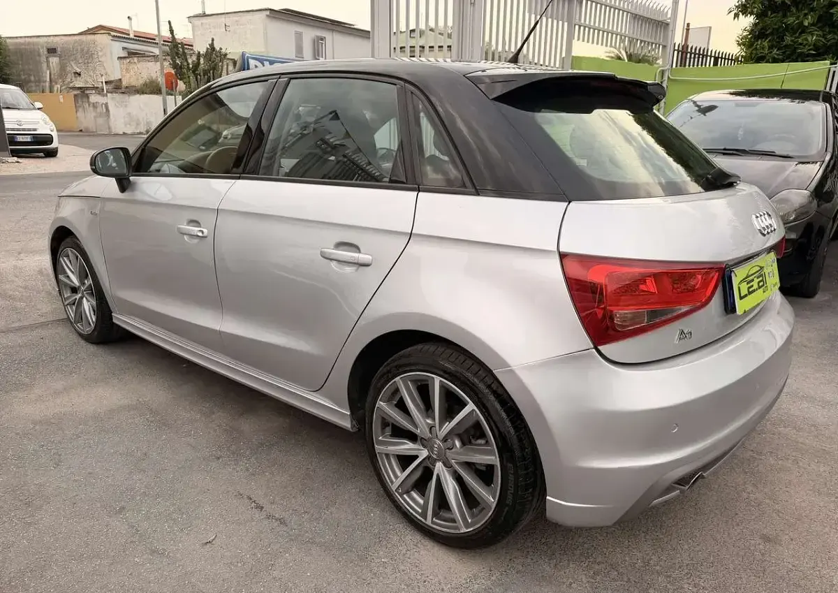 Usata Audi A1 Sportback Admired 90 CV (66 kW) 2013 Other Utilitaria