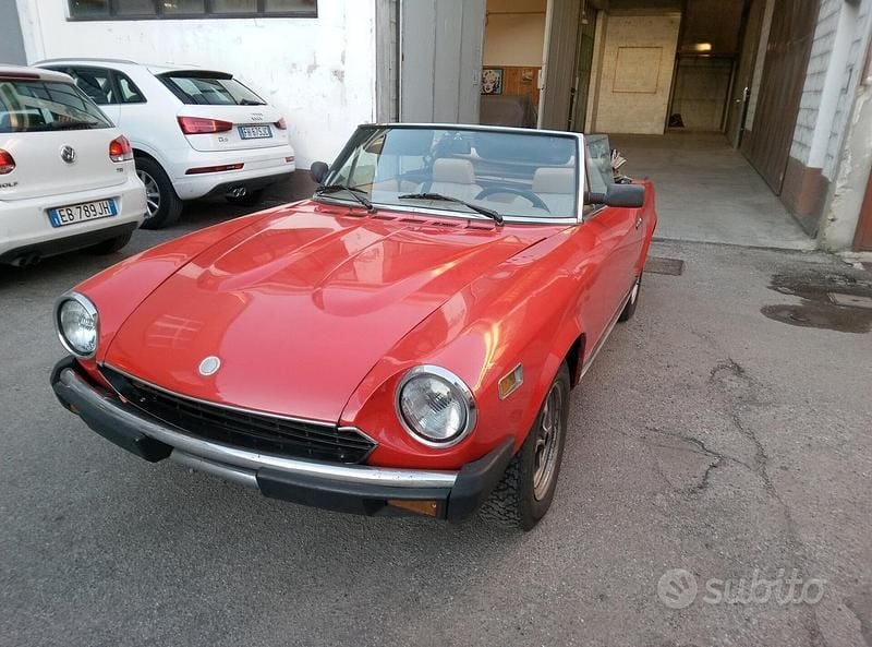 Usata Fiat 124 Spider 119 CV (87 kW) 1982 Rosso Cabrio
