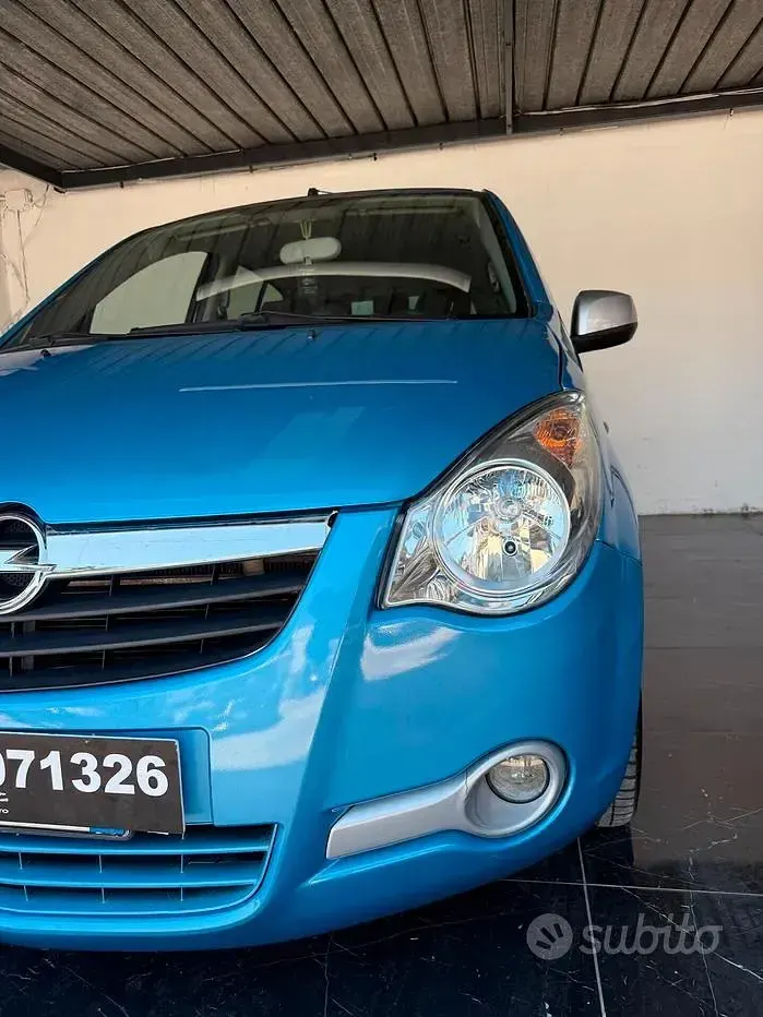 Usata Opel Agila Enjoy 65 CV (47 kW) 2010 Blu Utilitaria
