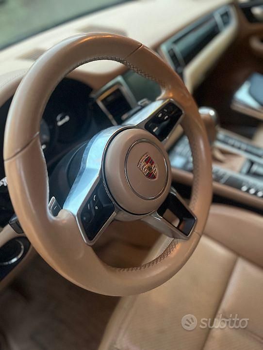 Usata Porsche Macan 340 CV (250 kW) 2015 Nero SUV