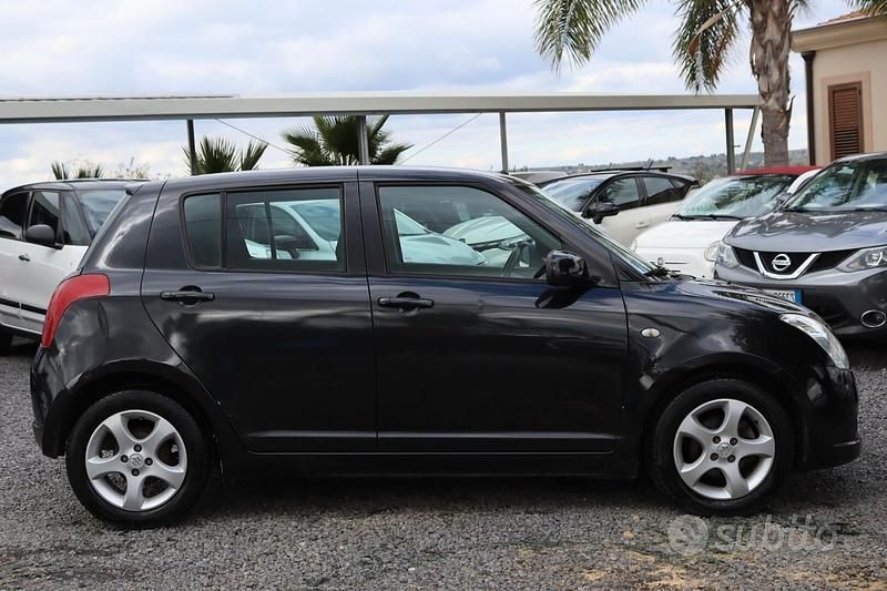 Brugt Suzuki Swift GLX 92 HK (67 kW) 2007 Sort Sedan