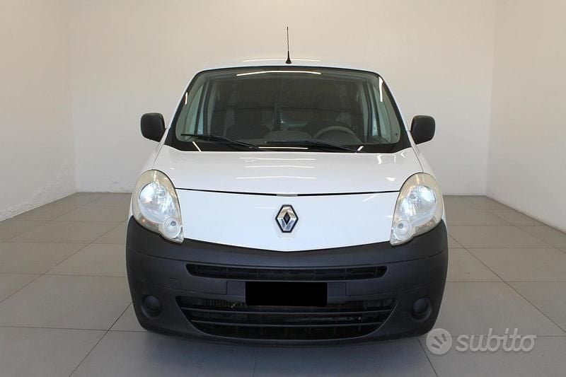 Usata Renault Kangoo 70 CV (51 kW) 2011 Bianco Monovolume