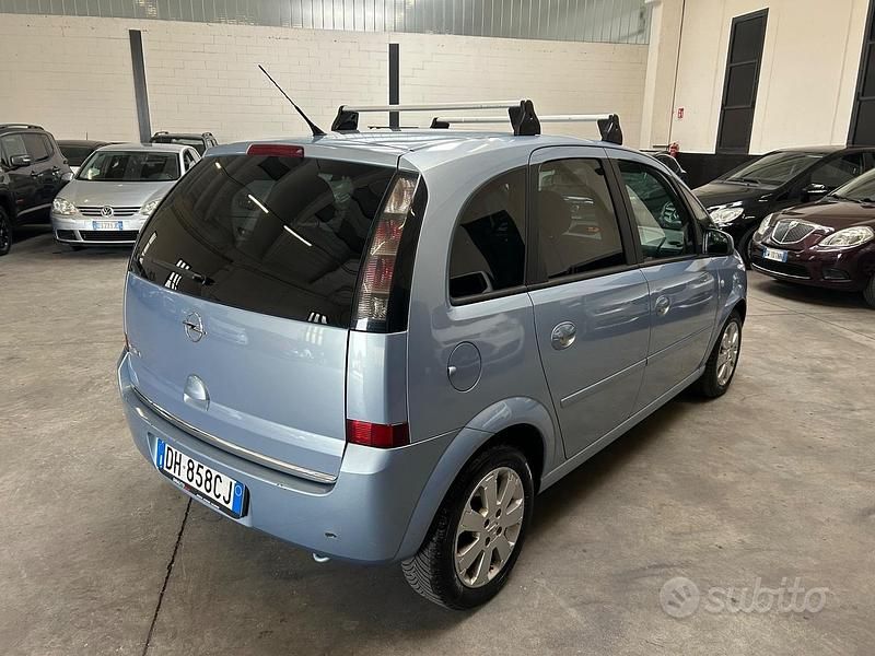 Usata Opel Meriva Cosmo 90 CV (66 kW) 2007 Blu Monovolume