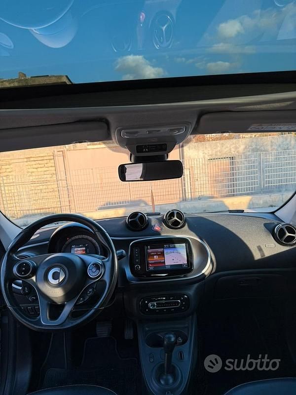 Usata Smart ForFour Prime 90 CV (66 kW) 2018 Grigio Utilitaria