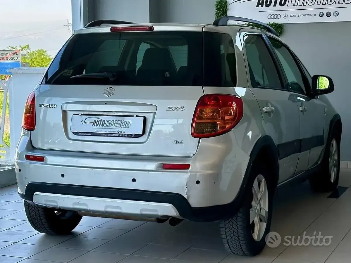 Usata Suzuki SX4 135 CV (99 kW) 2011 Grigio Station wagon