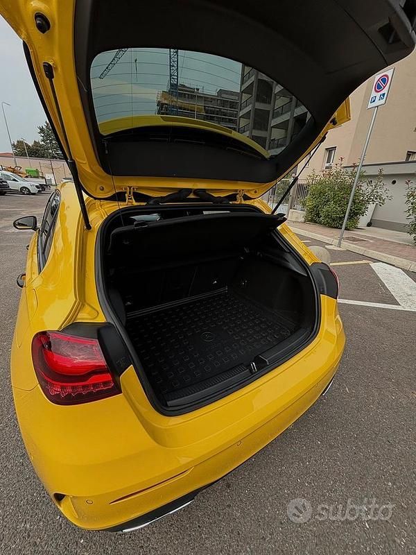 Usata Mercedes A180 AMG line 136 CV (100 kW) 2023 Giallo Berlina