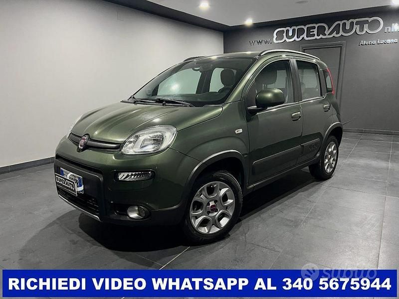 Usata Fiat Panda 4x4 S 75 CV (55 kW) 2014 Verde Utilitaria