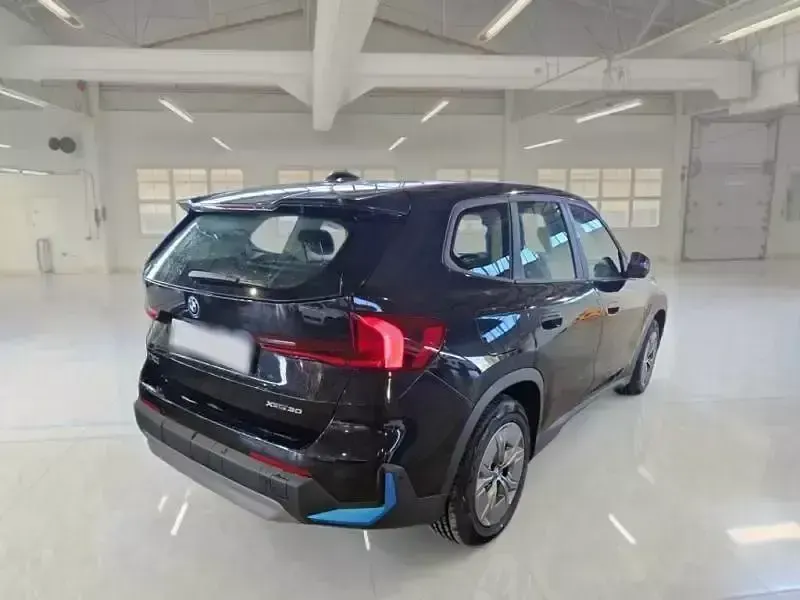 Usata BMW iX1 103 kW (141 CV) 2023 SUV