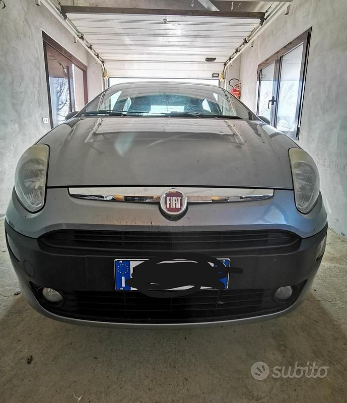 Usata Fiat Punto Evo 65 CV (47 kW) 2010 Grigio Utilitaria