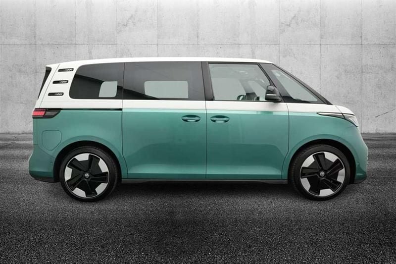 Usata VW ID. Buzz Pro 210 kW (286 CV) 2023 Verde Monovolume