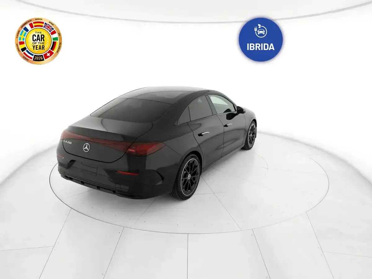 Nuova Mercedes CLA200 Advanced Plus 163 CV (119 kW) 2026 Vernice nero cosmo Berlina