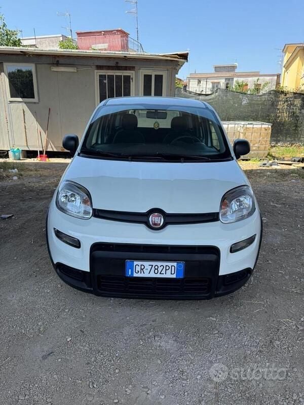 Bianco Usata 2023 Fiat Panda Utilitaria | 8500 € (Super prezzo) - Immagine 1/4