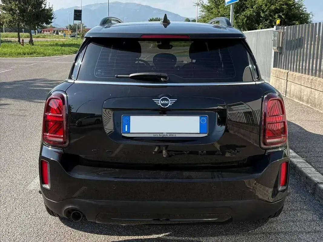 Usata Mini Countryman Business 102 CV (75 kW) 2021 Nero SUV