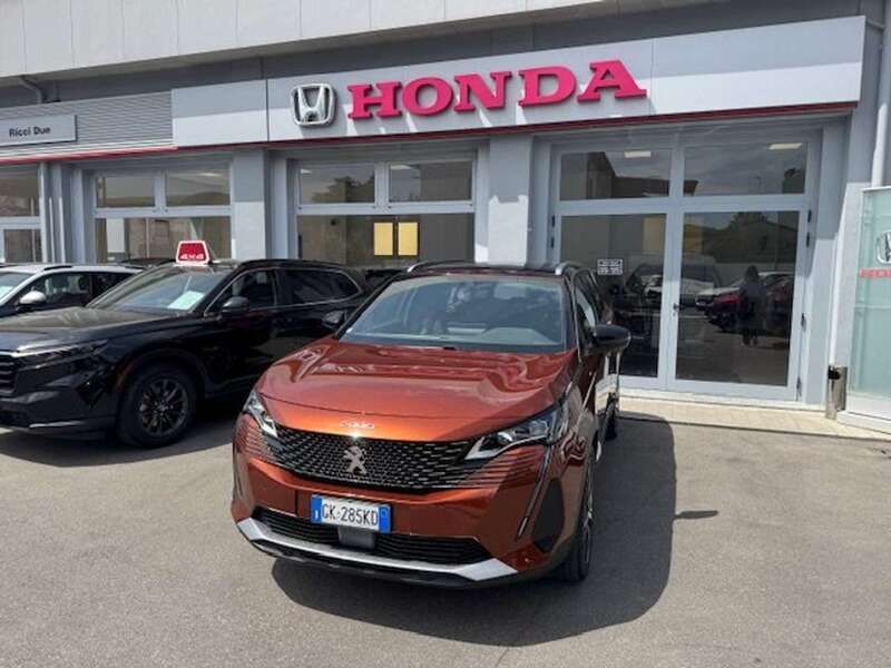 Arancione Usata 2022 Peugeot 5008 GT Monovolume | 23.900 € (Buon prezzo) - Immagine 1/4