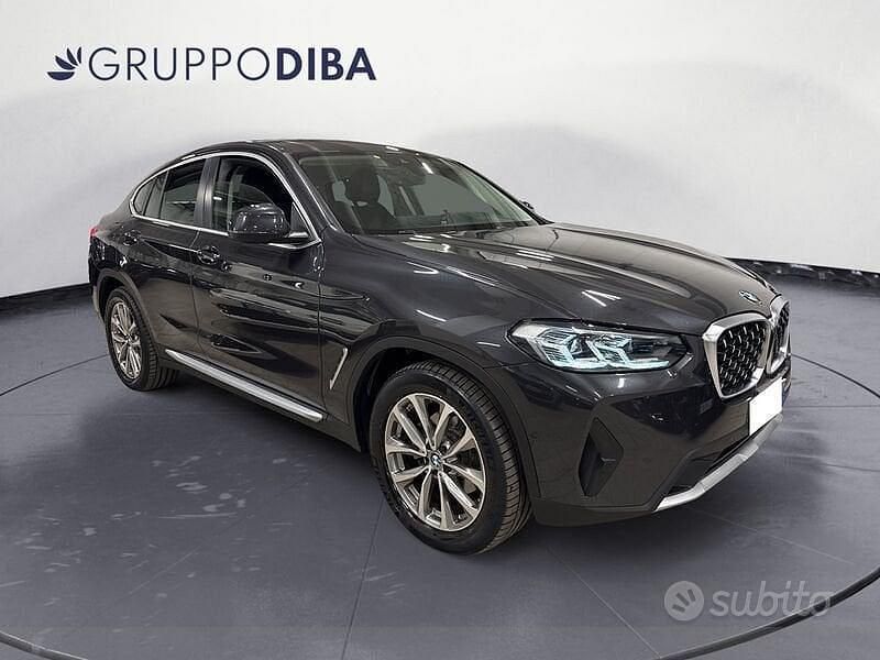 Usata BMW X4 Comfort Edition 190 CV (139 kW) 2021 Grigio SUV