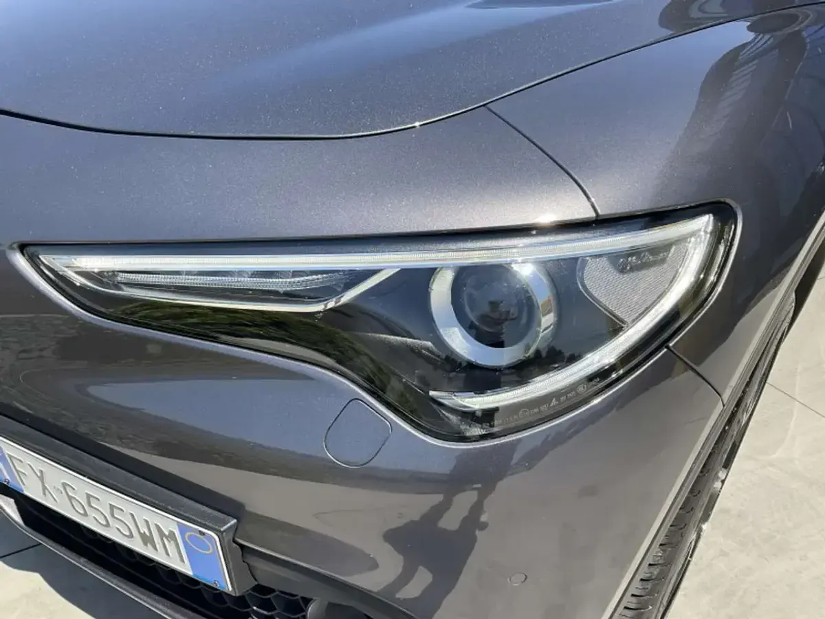 Usata Alfa Romeo Stelvio Tech Edition 190 CV (139 kW) 2019 Grigio SUV