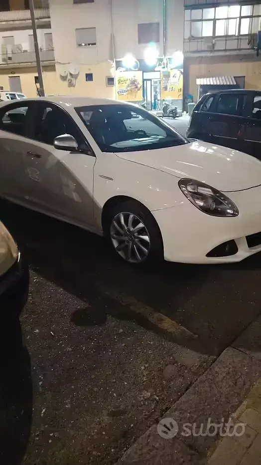 Usata Alfa Romeo Giulietta 170 CV (125 kW) 2011 Utilitaria