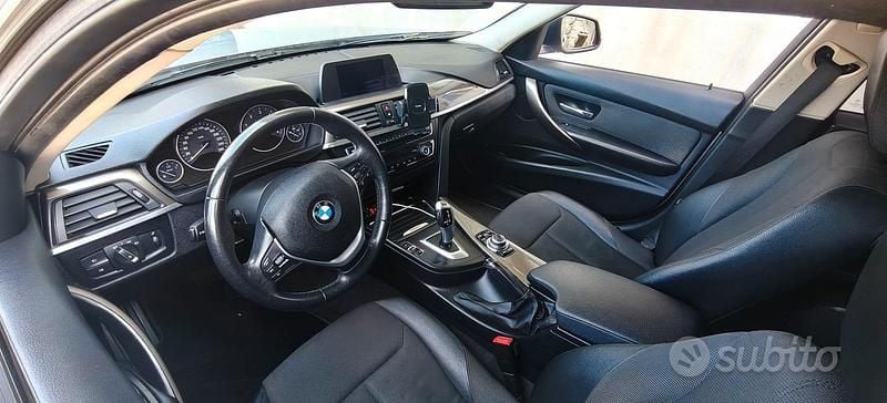 Usata BMW 318 143 CV (105 kW) 2014 Grigio Station wagon