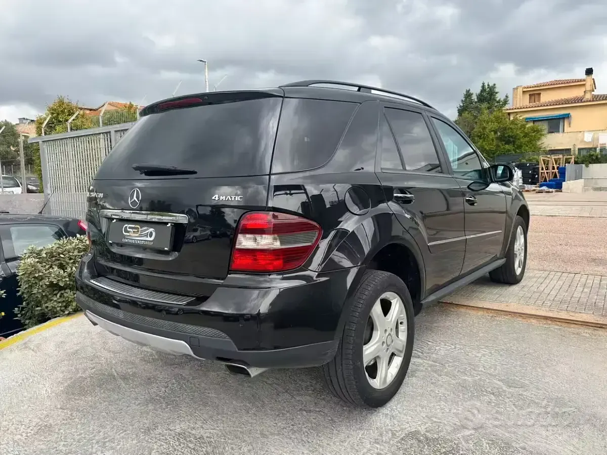 Usata Mercedes ML280 190 CV (139 kW) 2008 Nero SUV
