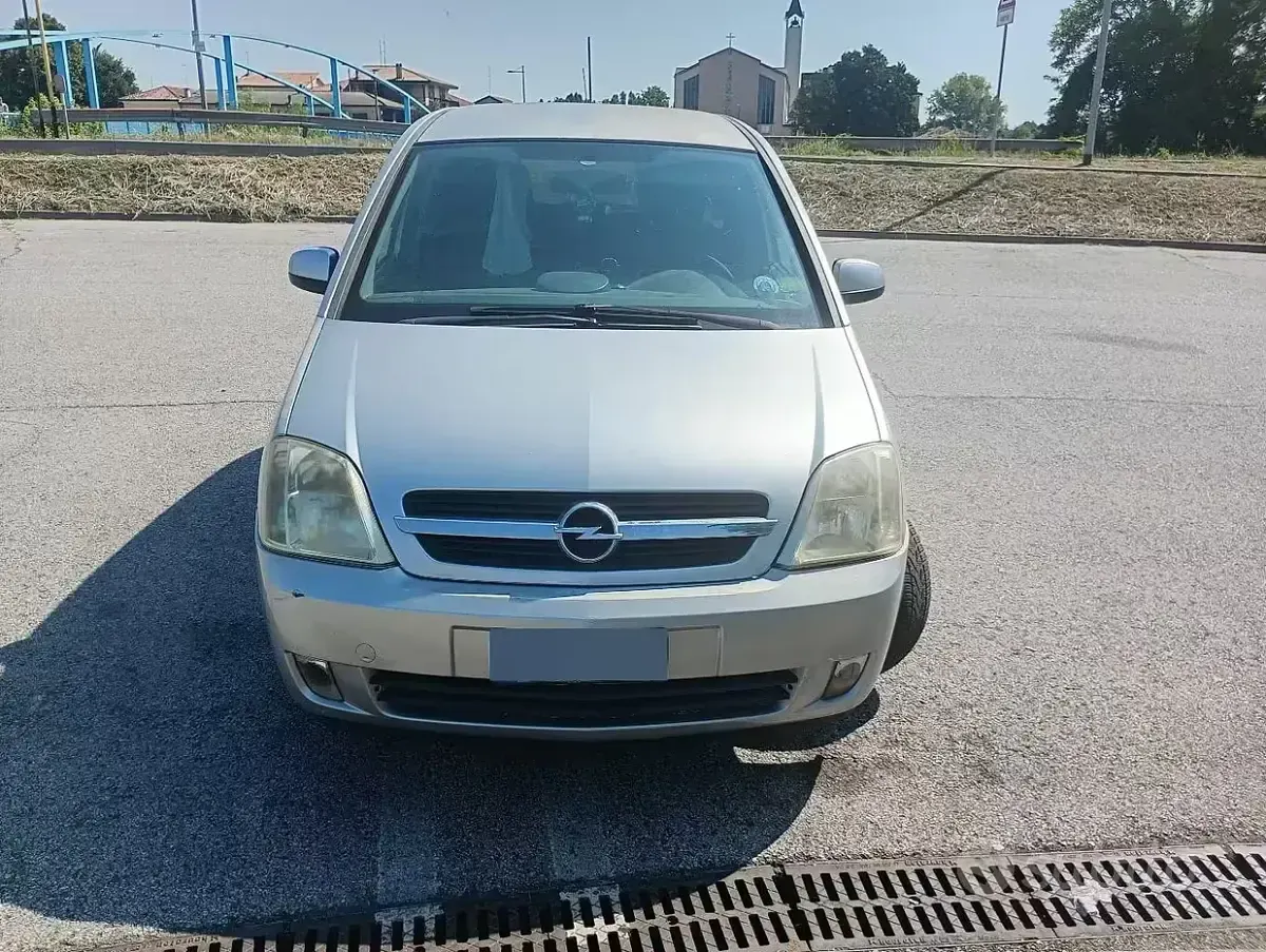 Usata Opel Meriva 101 CV (74 kW) 2004 Monovolume