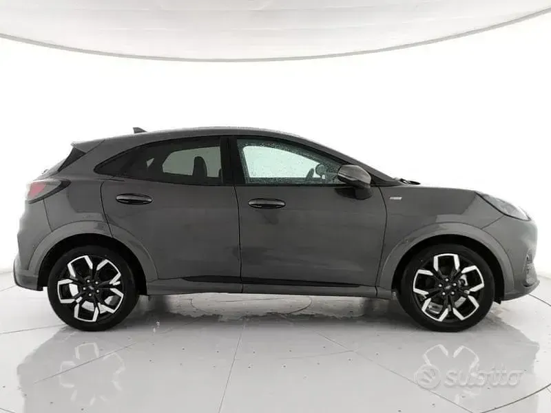 Usata Ford Puma ST 125 CV (91 kW) 2024 Grigio SUV