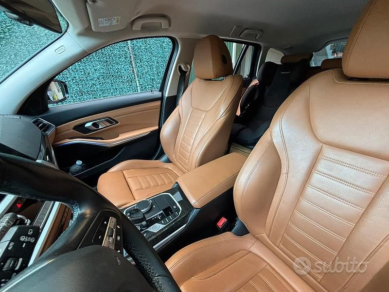 Usata BMW 318 Luxury Line 150 CV (110 kW) 2021 Bianco Station wagon