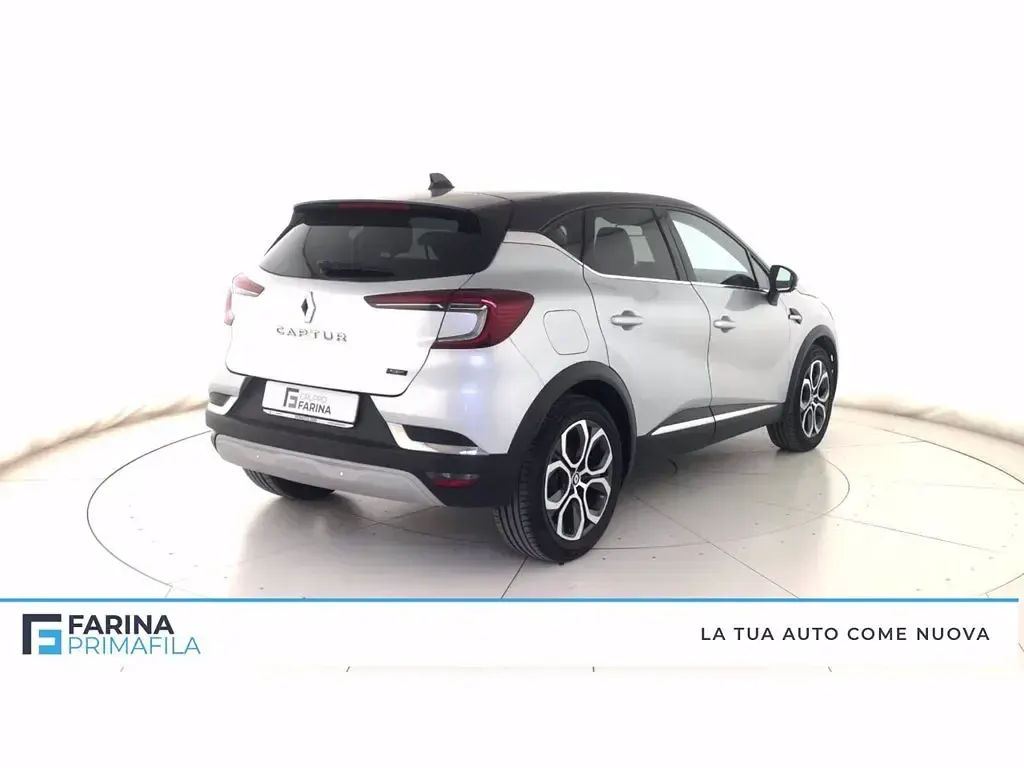 Gebraucht Renault Captur Techno 143 PS (105 kW) 2022 Grau SUV