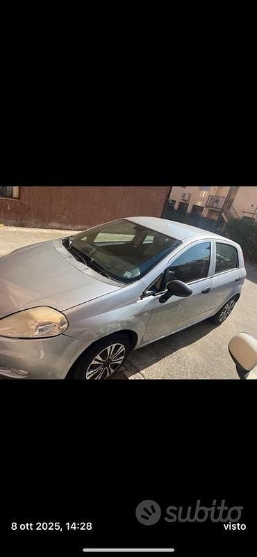Usata Fiat Grande Punto 75 CV (55 kW) 2008 Grigio Utilitaria
