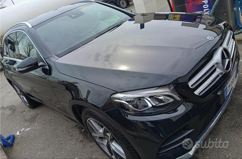 Usata Mercedes GLC220 AMG 194 CV (142 kW) 2019 Nero SUV