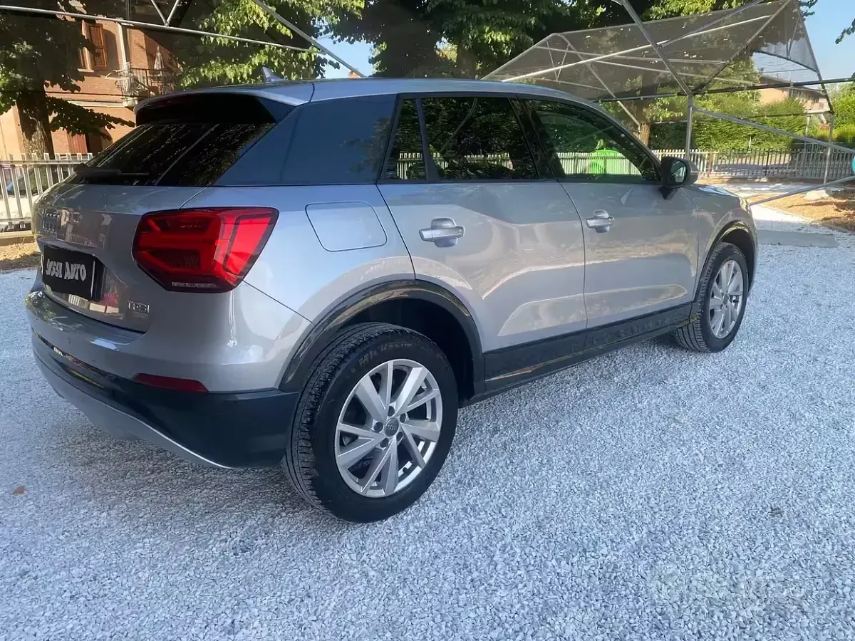 Usata Audi Q2 Advanced 116 CV (85 kW) 2017 Grigio SUV