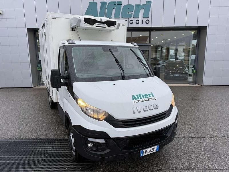 Bianco Usata 2019 Iveco Daily Furgone | 19.250 € (Super prezzo) - Immagine 1/4