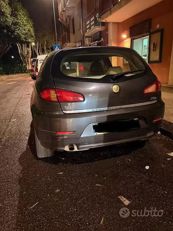 Usata Alfa Romeo 147 150 CV (110 kW) 2007 Nero Utilitaria