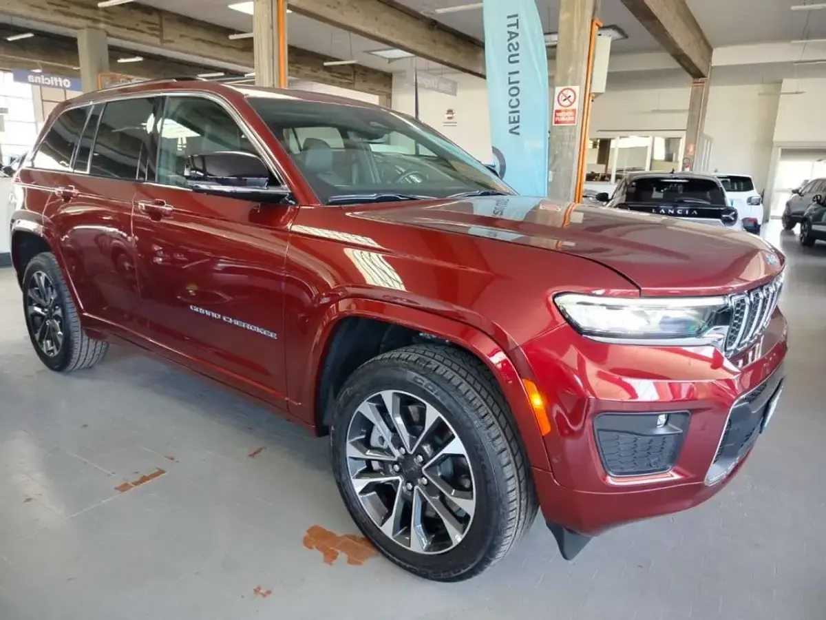Usata Jeep Grand Cherokee Overland 272 CV (200 kW) 2024 Bordeaux SUV