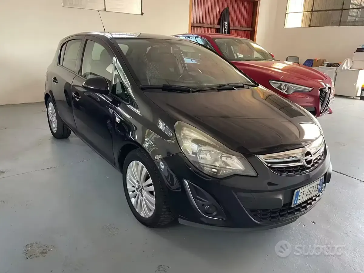 Usata Opel Corsa 85 CV (62 kW) 2014 Nero Utilitaria